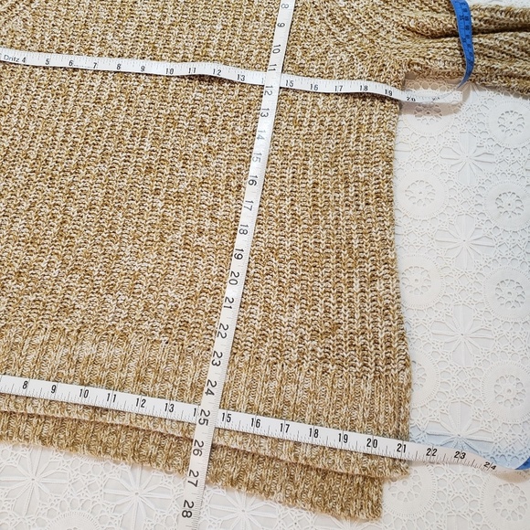 Old Navy Turtleneck Sweater, Golden Camel, Sz M - Picture 5 of 6